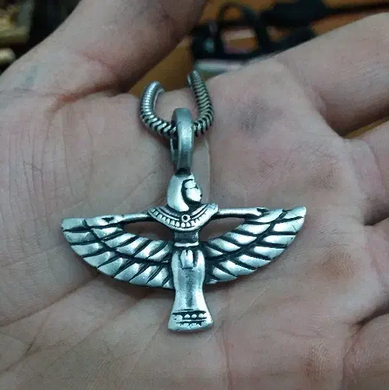 پلاک انتیک قدیمی نقره|کلکسیون اشیاء عتیقه|اصفهان, باتون|دیوار