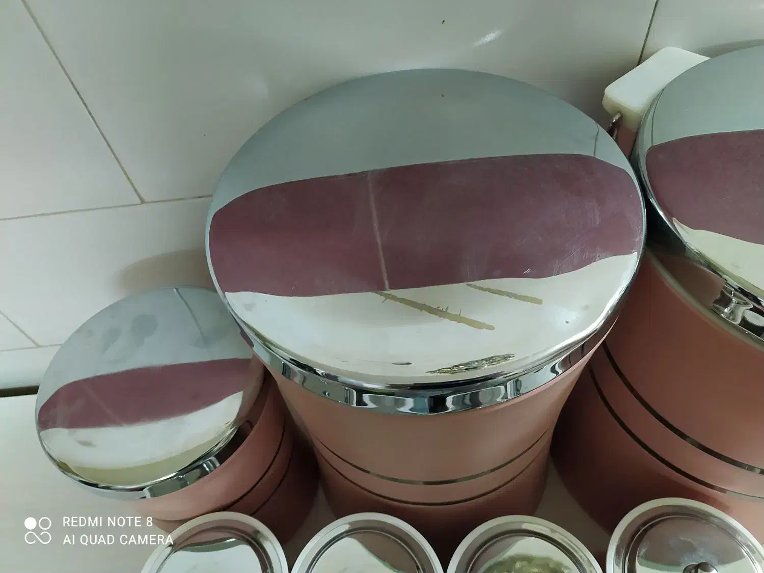 اورانوس|ظروف نگهدارنده، پلاستیکی، یک‌بارمصرف|قم, نیروگاه|دیوار