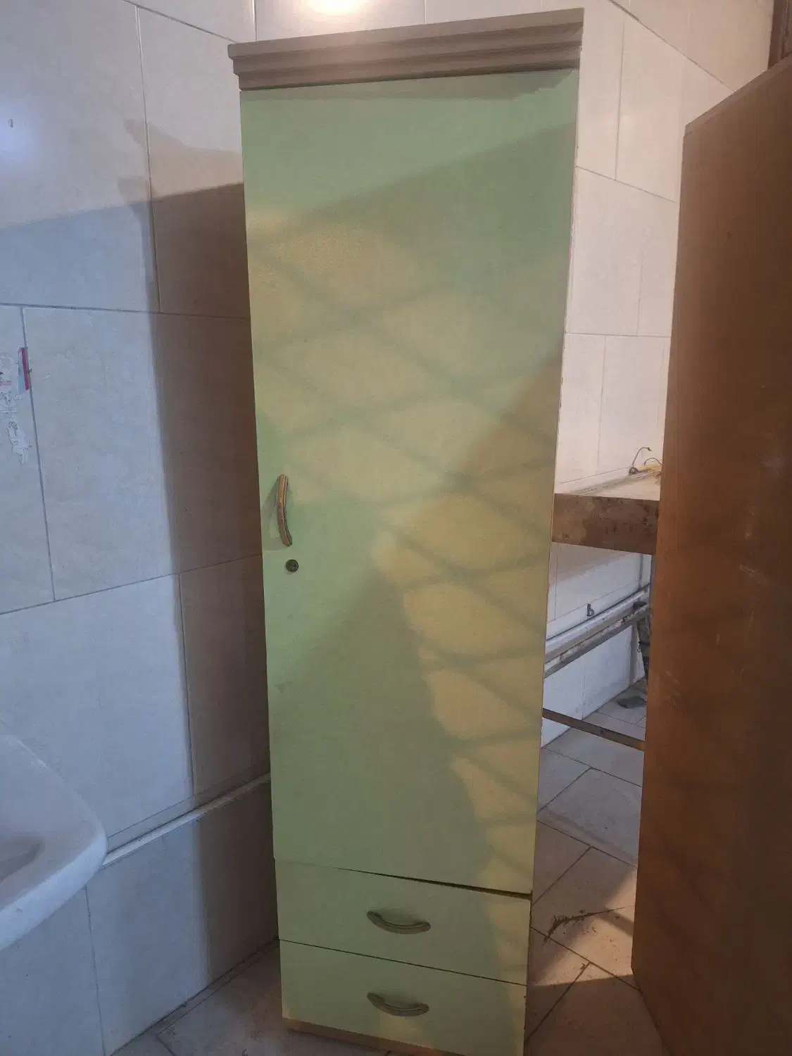 ویترین کمد|بوفه، ویترین، کنسول|نیشابور, شهرک ولیعصر|دیوار