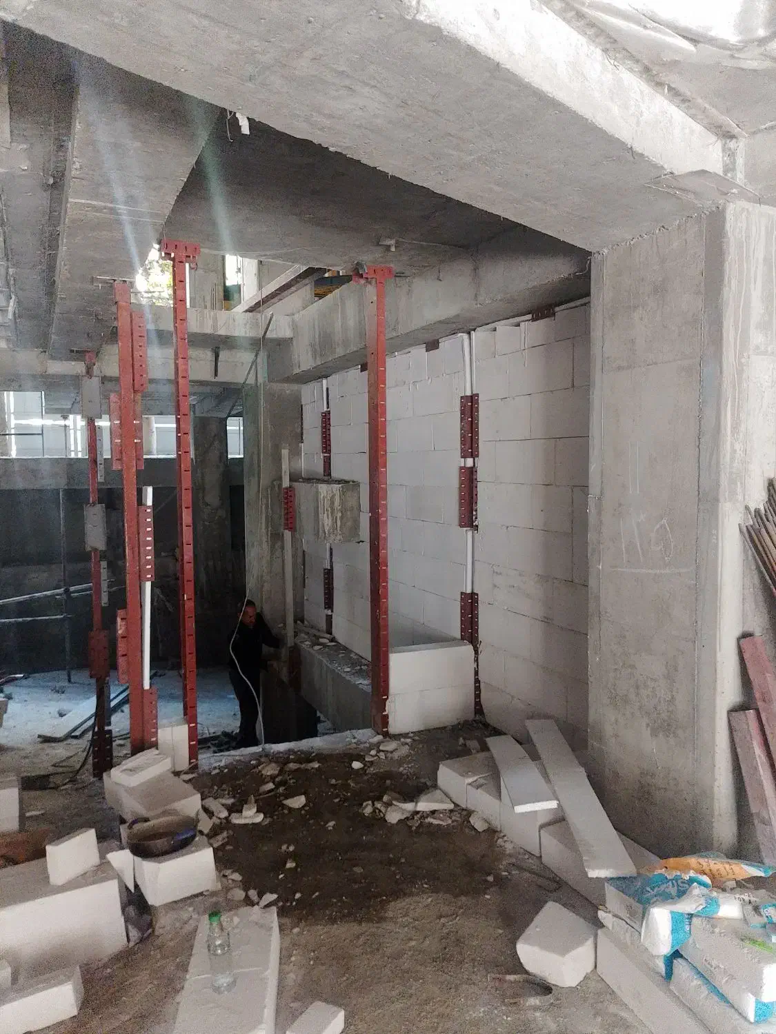 کارگر ساده بنای و...|استخدام معماری، عمران و ساختمانی|تهران, پاسداران|دیوار