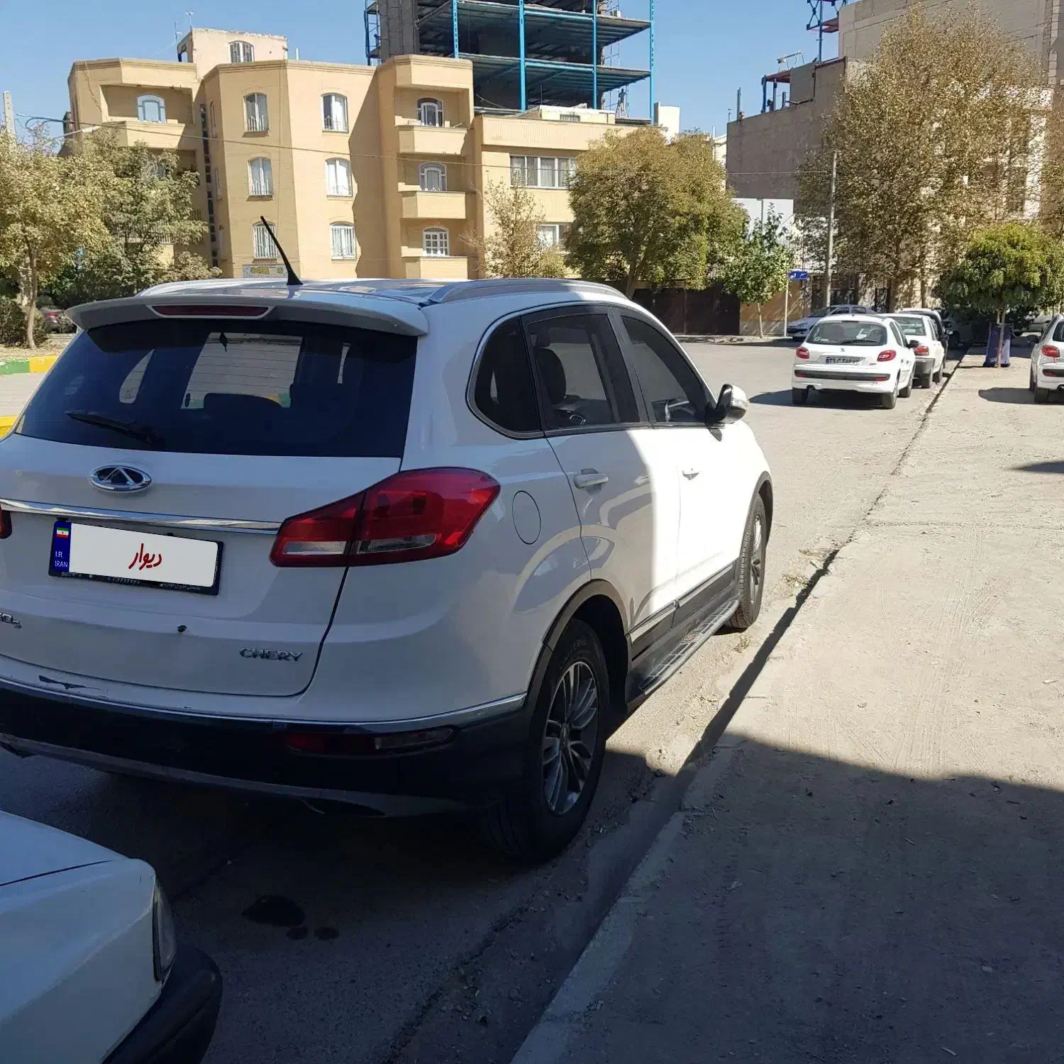 تیگو ۵ اکسلنت ۹۶ فول بی رنگ|خودرو سواری و وانت|مشهد, رضاشهر|دیوار