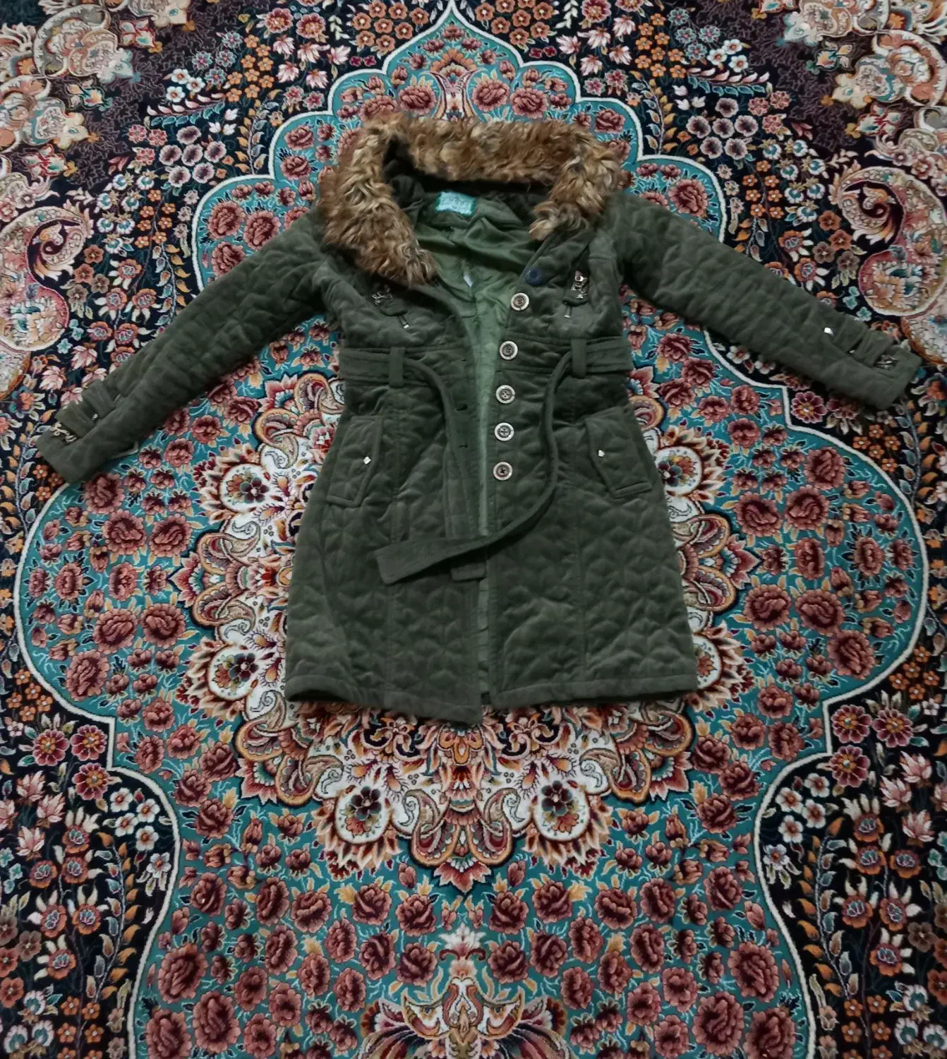 پالتو،کاپشن،پافر،مانتو|لباس|قم, حکمت شمالی|دیوار