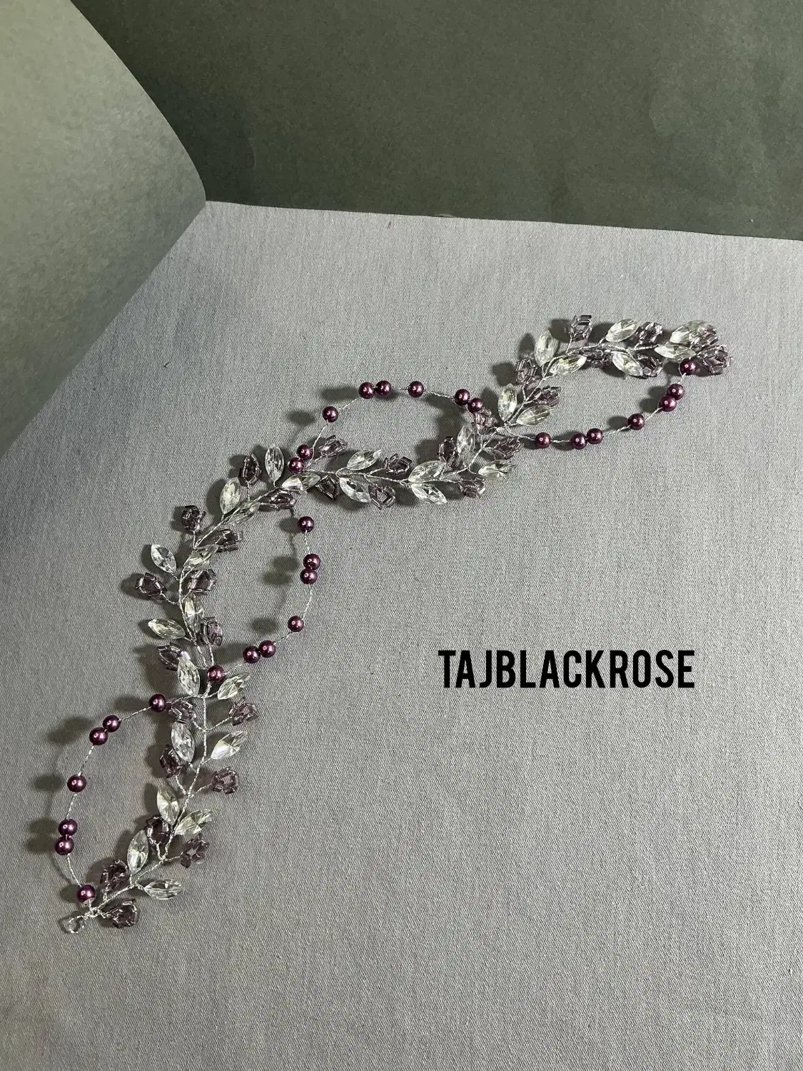 تاج و ریسه|زیورآلات و اکسسوری|آران و بیدگل, |دیوار