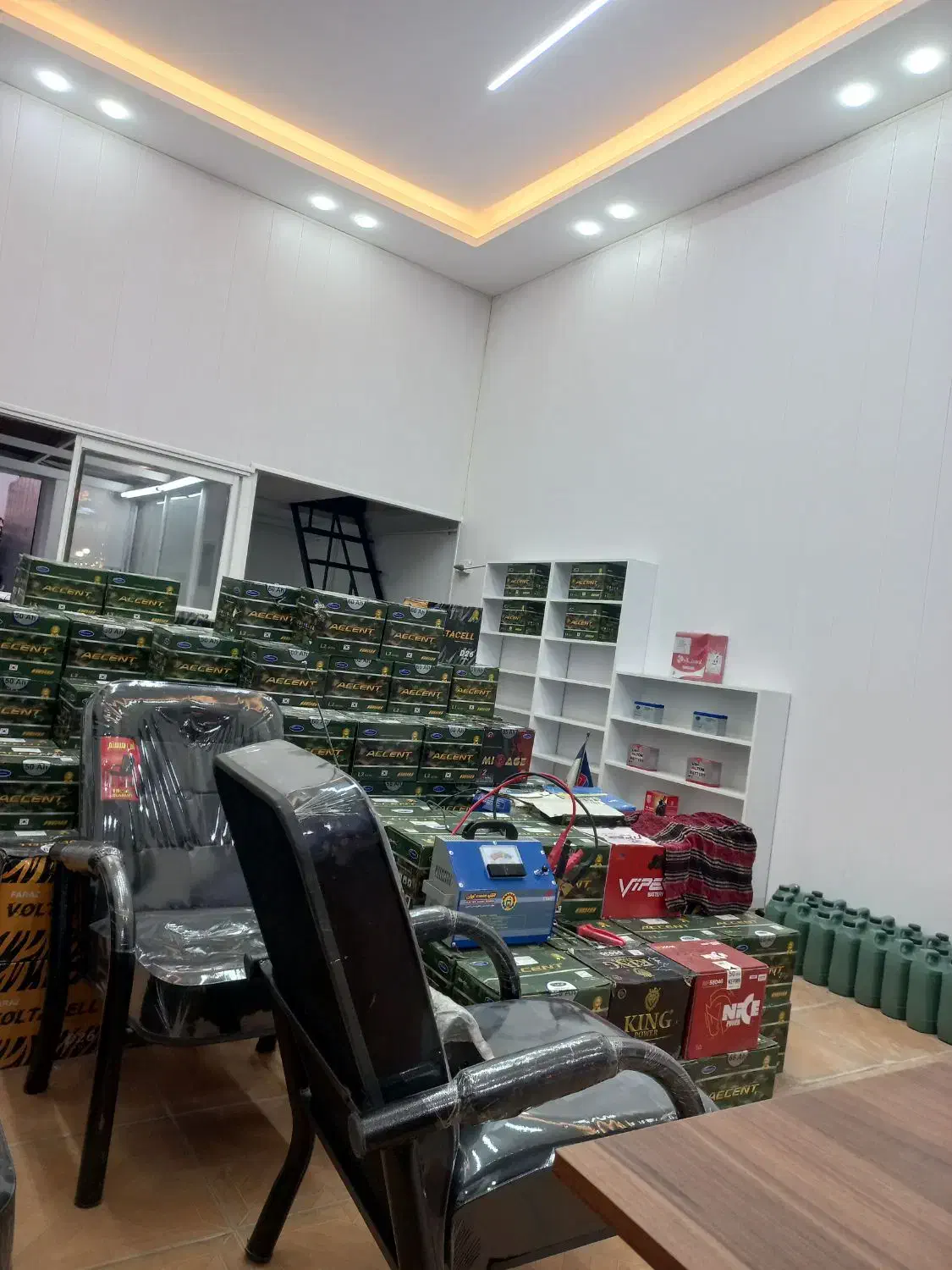 باطری خودرو نو و استوک جنس خوب قیمت تعاونی|قطعات یدکی و لوازم جانبی|دابودشت, |دیوار