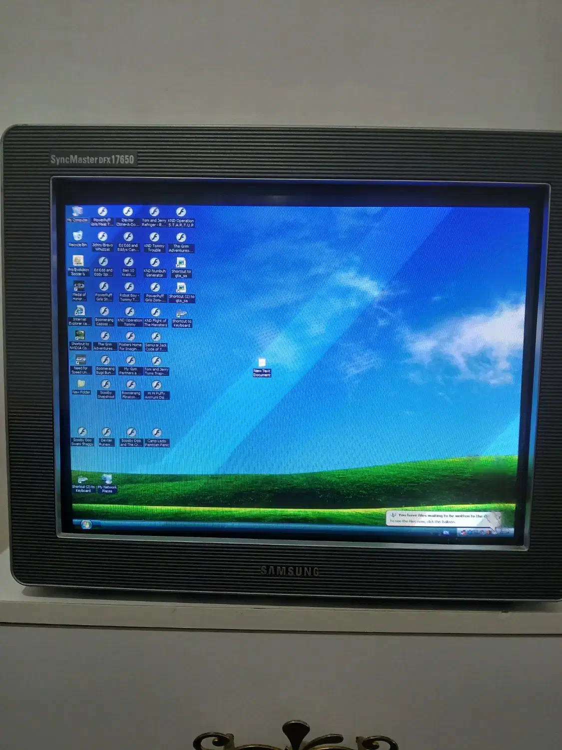 رایانه|رایانه رومیزی|مشکیندشت, |دیوار