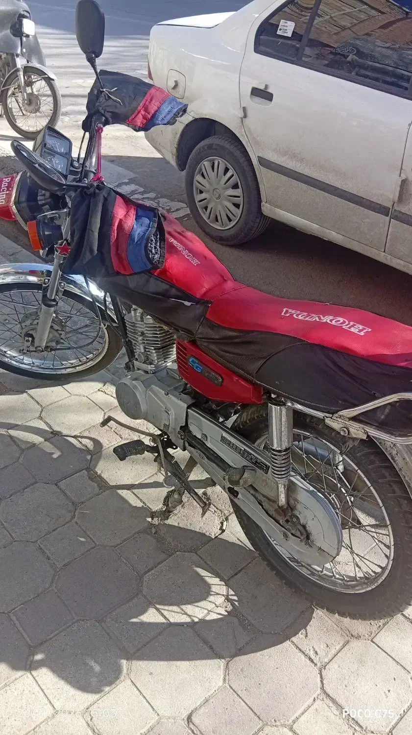 موتور سیکلت مدل 81|موتورسیکلت|بروجرد, |دیوار