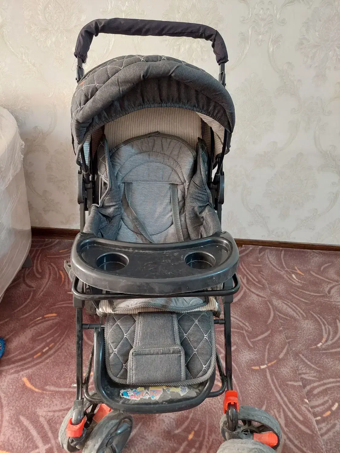 کالسکه کاملا سالم|کالسکه و لوازم جانبی|نسیم‌شهر, |دیوار