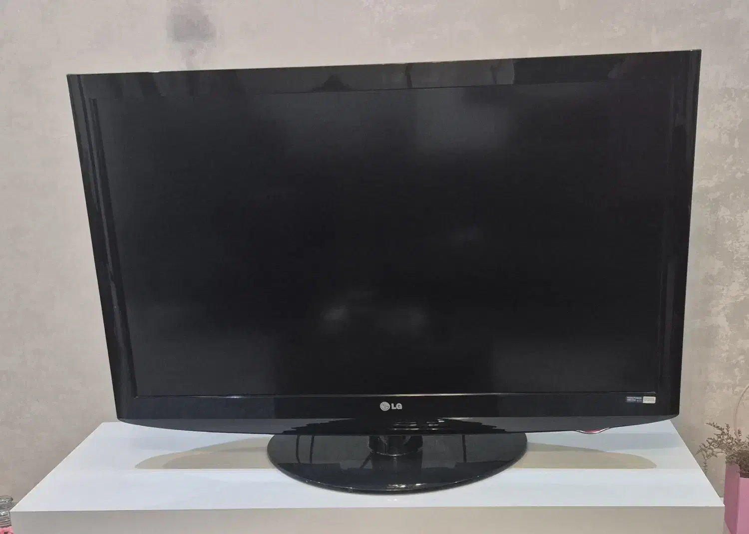 تلویزیون ال اسی دی برند ال جی ۴۶ اینچ|تلویزیون و پروژکتور|رشت, بلوار گیلان|دیوار