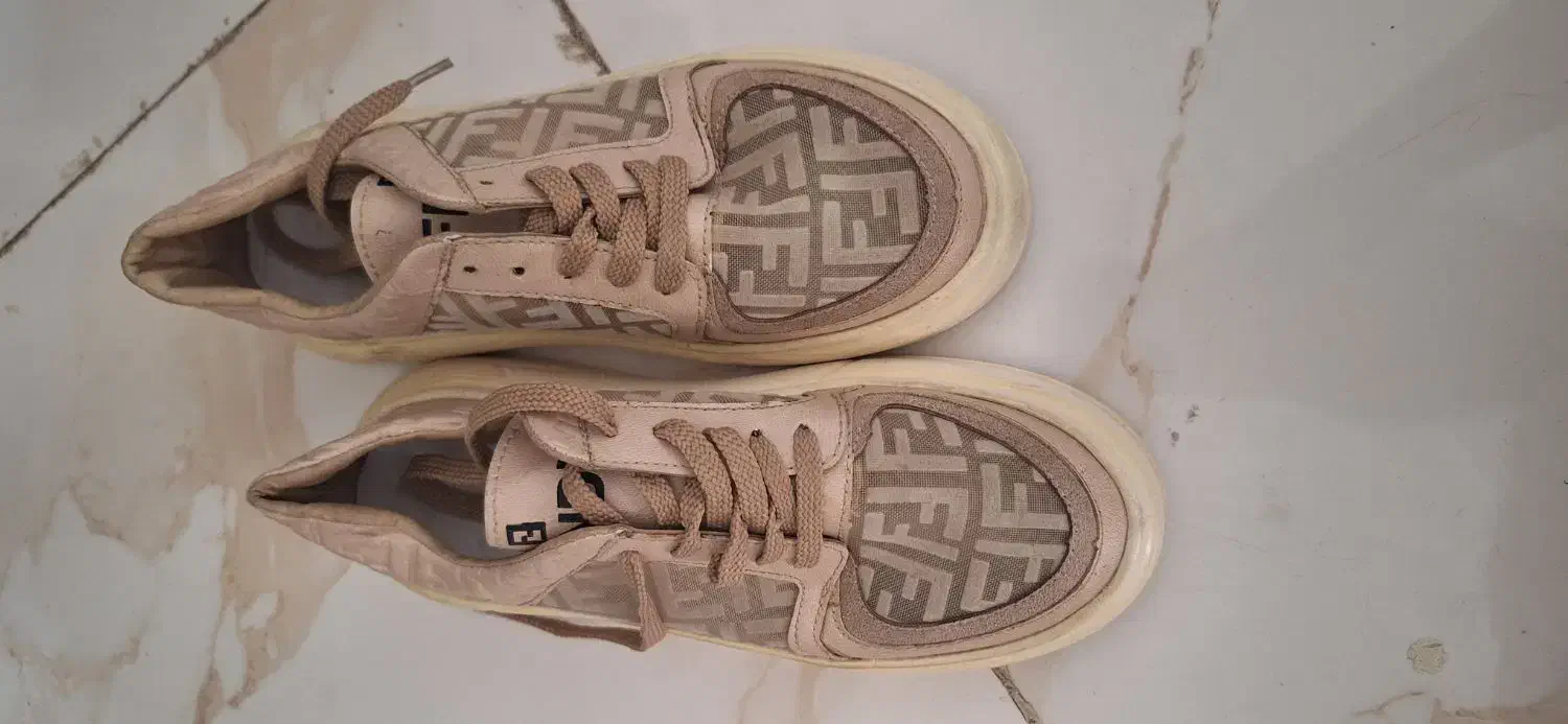 کتونی اصل fendi سایز ۳۸|کیف، کفش، کمربند|خاوران, |دیوار