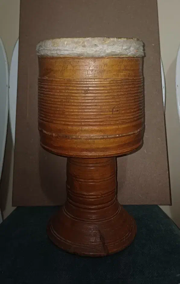 تنبک|سازهای سنتی|کرمان, |دیوار