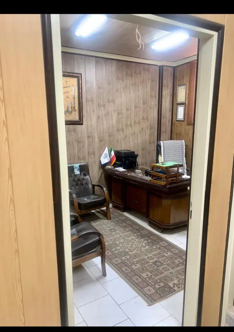 ۳۱متردفترکارمناسب برای دفتروکالت پاساژ شقایق|فروش دفتر کار، اتاق اداری، مطب|یزد, |دیوار