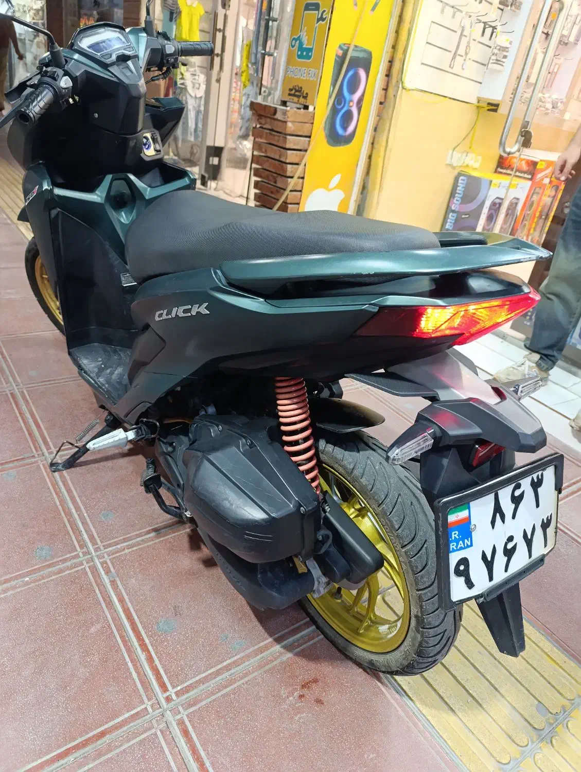 موتور کلیک مدل 1403|موتورسیکلت|قشم, |دیوار