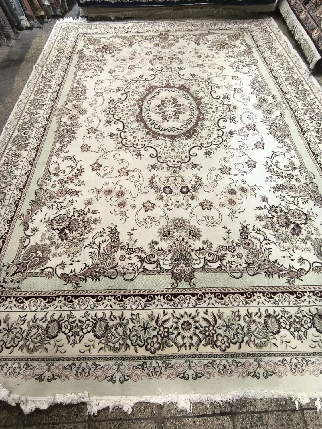 12متری کرم|فرش|تهران, امام حسین|دیوار