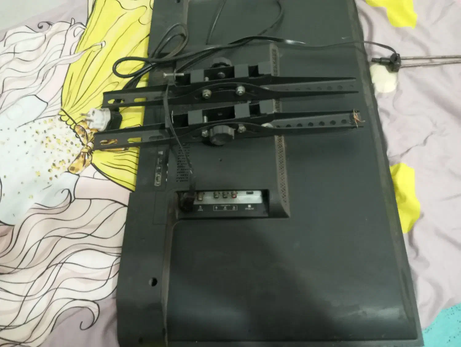 فروش ال ای دی|تلویزیون و پروژکتور|سقز, |دیوار