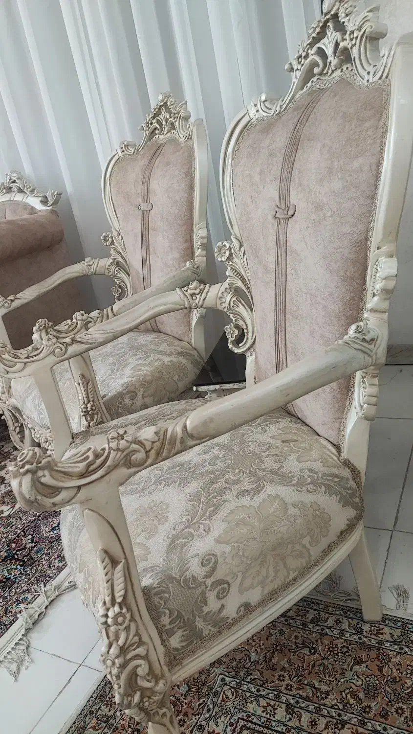 مبل سلطنتی همراه با عسلی|مبلمان خانگی و میز عسلی|الیگودرز, |دیوار