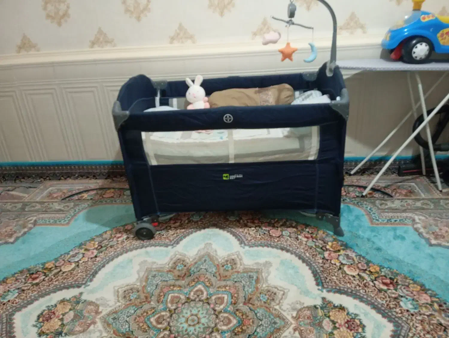 تخت بچه|تخت و صندلی بچه|قشم, |دیوار