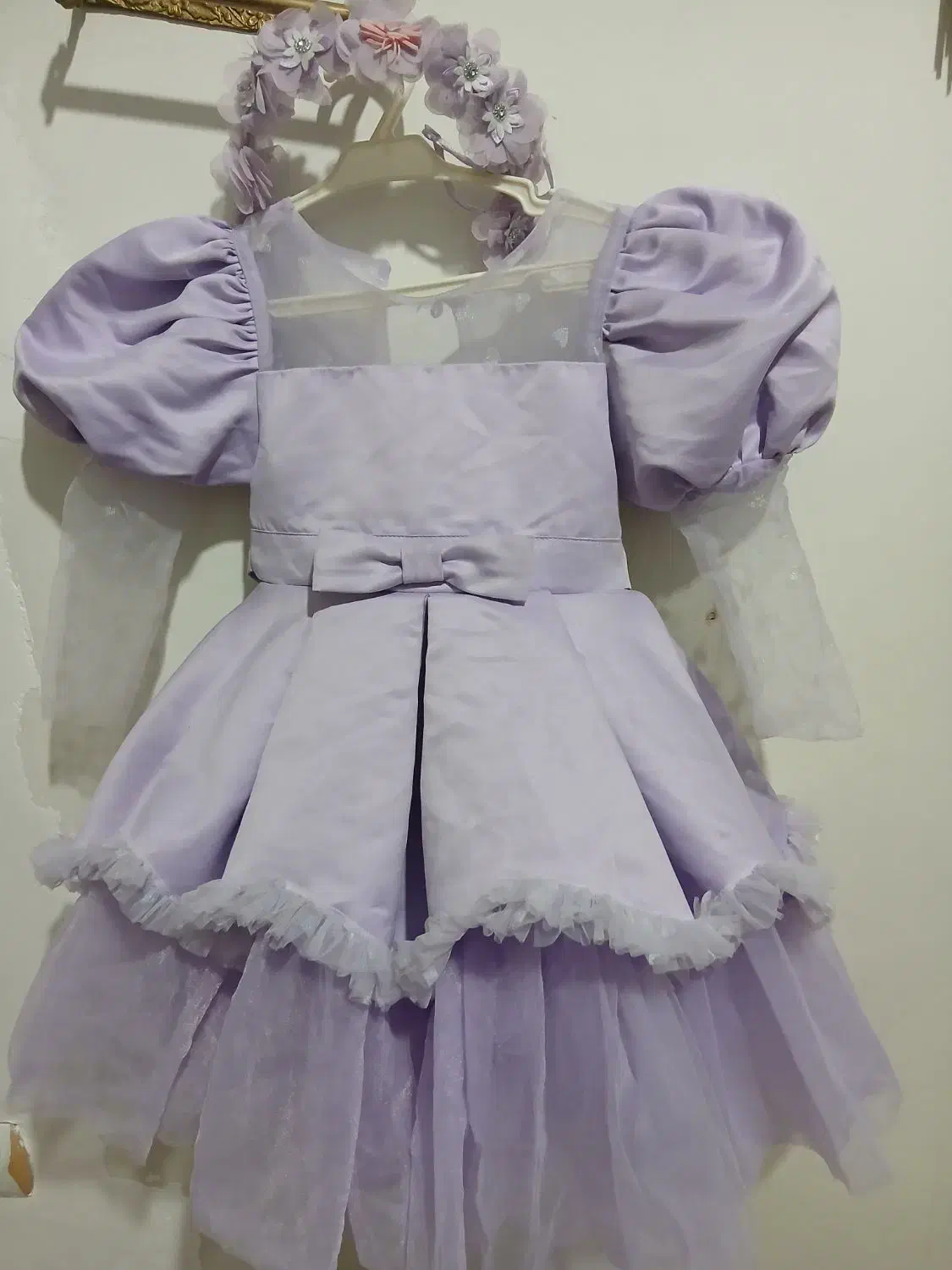 لباس عروس|لباس|هشتگرد, هشتگرد قدیم|دیوار