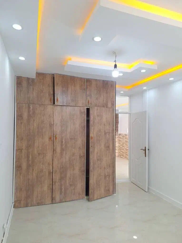 آپارتمان با حیاط اختصاصی فوق العاده تمیز|فروش آپارتمان|ملارد, |دیوار