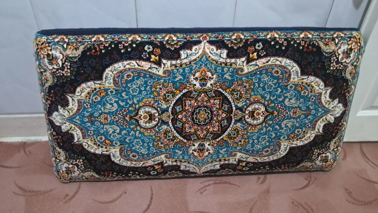 دو عدد پشتی|پشتی|شهریار, شهرک امیریه|دیوار