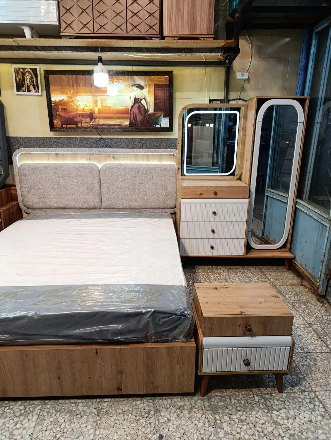 به ما سر بزن|مبلمان خانگی و میز عسلی|تالش, هشتپر|دیوار