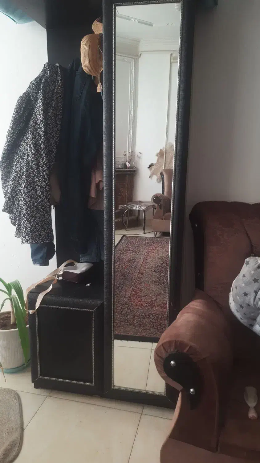 دودست مبل کم کار با میز تی وی و جاکفشی|مبلمان خانگی و میز عسلی|رفسنجان, |دیوار