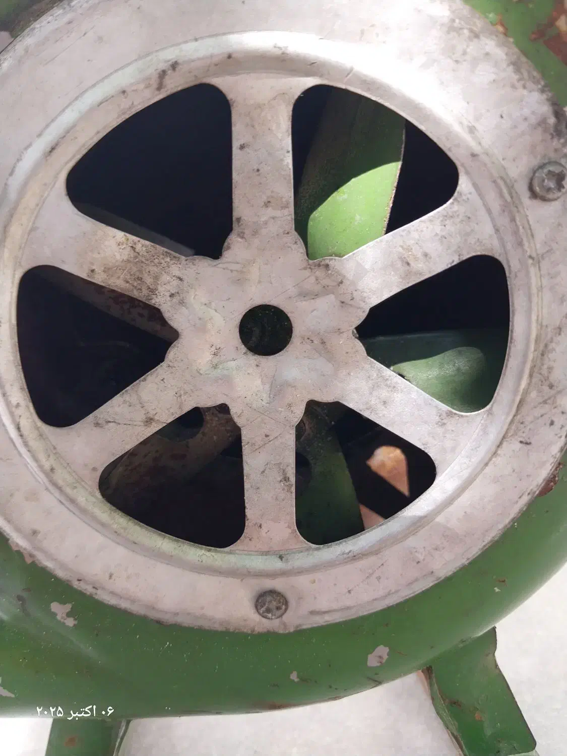 بادبزن دستی|کلکسیون اشیاء عتیقه|اهر, |دیوار