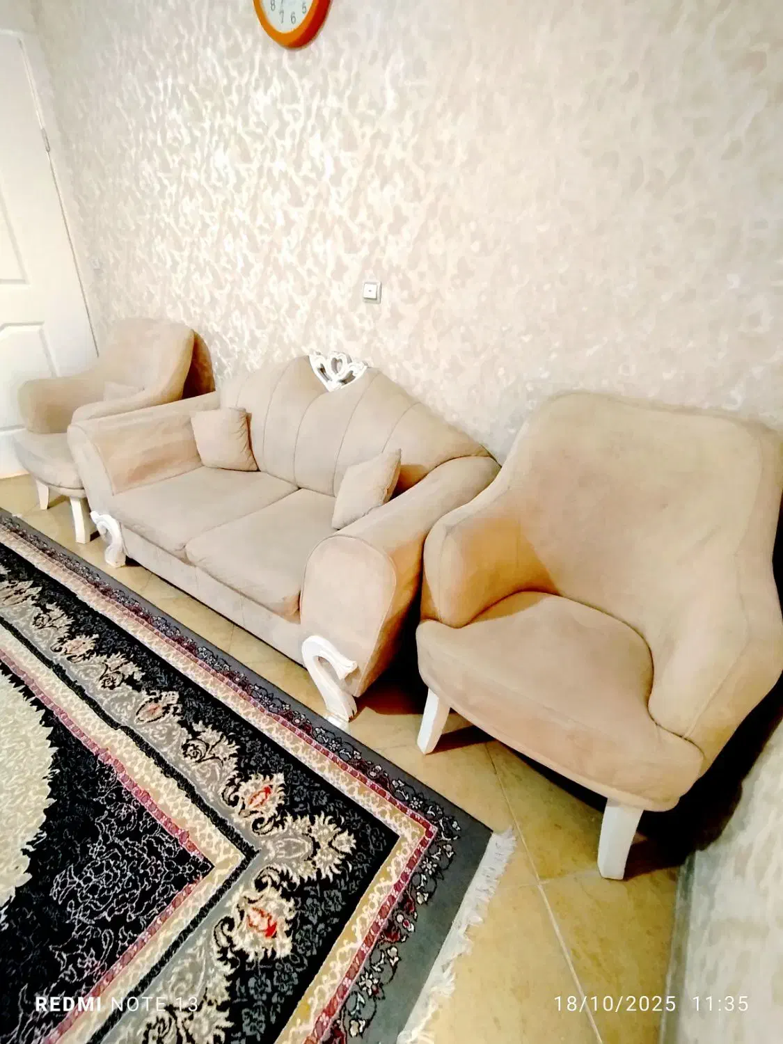 فروش یک سرویس مبل راحتی درحدنو|مبلمان خانگی و میز عسلی|پیشوا, |دیوار