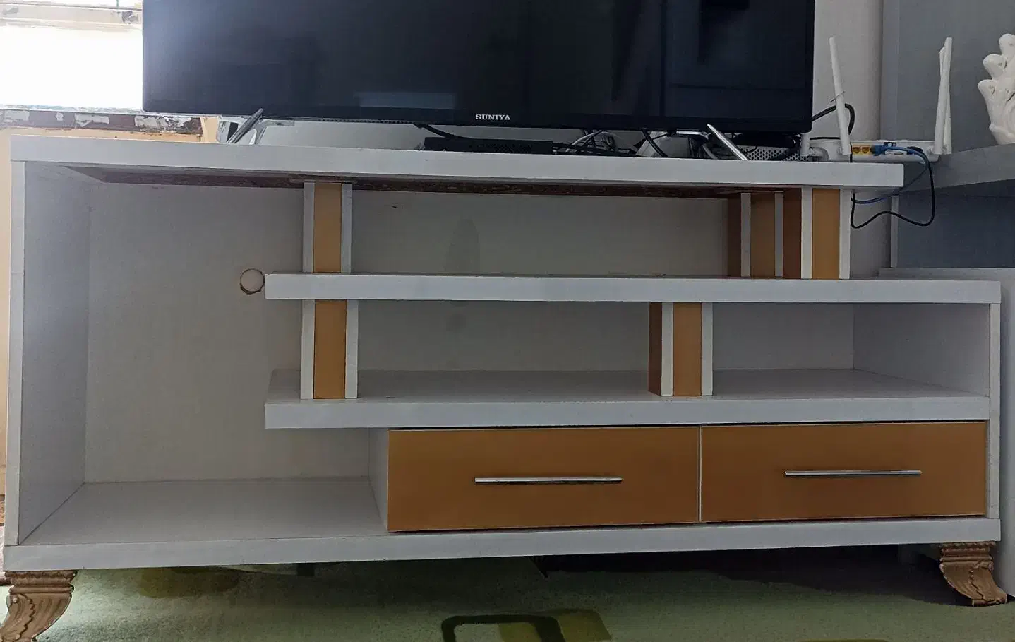 میز تلویزیون|میز تلویزیون|درگزین, |دیوار