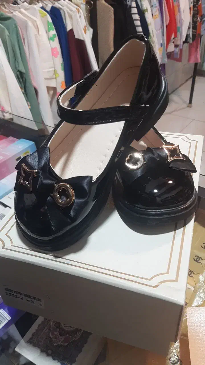 کفش نو|کفش و لباس بچه|محمدشهر, محمدشهر|دیوار