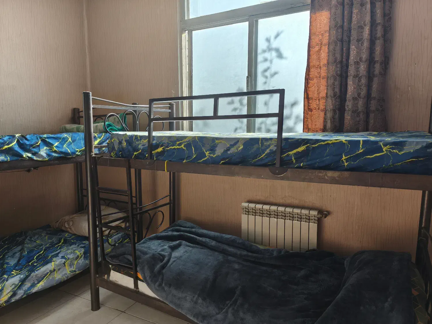 خوابگاه،اقامتگاه، پانسیون پسرانه مترو آزادی|اجارهٔ کوتاهمدت آپارتمان و سوئیت|تهران, طرشت|دیوار