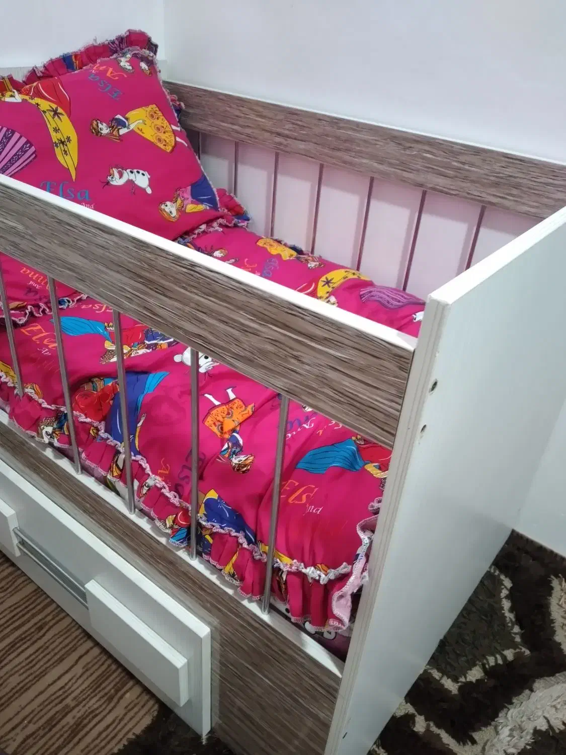 تخت کودک|تخت و صندلی بچه|نظرآباد, رسالت|دیوار