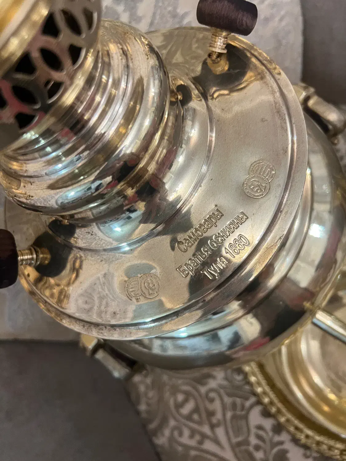 سماور دکوری برنزی|سماور، چای‌ساز، قهوه‌ساز|تبریز, |دیوار