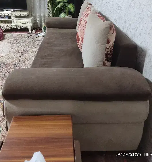 مبل راحتی ۸ نفره|مبلمان خانگی و میز عسلی|محمدبار, |دیوار