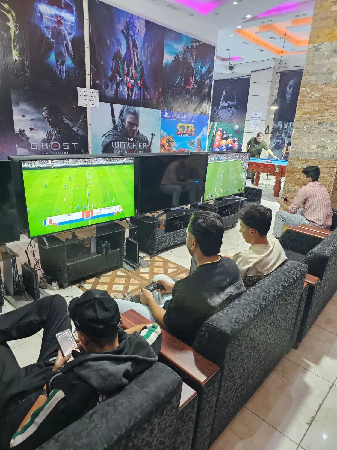 واگذاری گیم نت بادرامدخوب به علت نیازمالی|فروشگاه و مغازه|ایلام, |دیوار