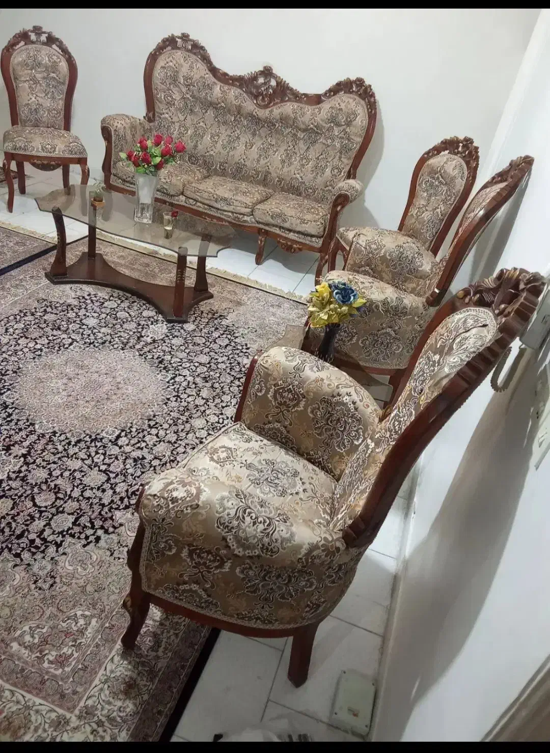 مبل استیل۸نفره همراه باجلو مبلی وعسلی ویترین چوبی|مبلمان خانگی و میز عسلی|تهران, تهرانسر شرقی|دیوار