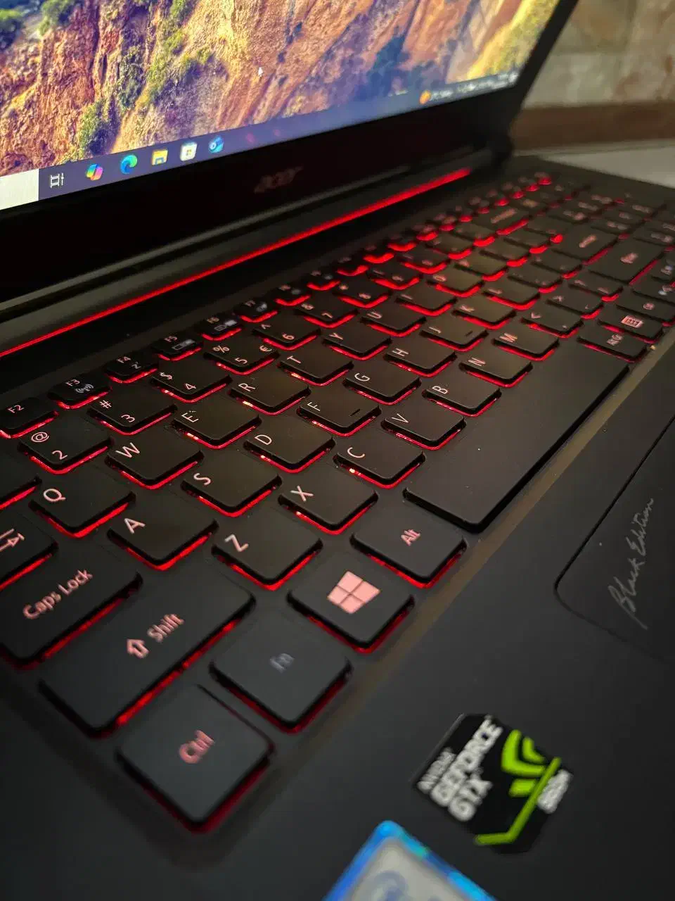 لپتاپ گیمینگ ایسر acer v15/ core i7|رایانه همراه|مشهد, هفت تیر (حافظ)|دیوار