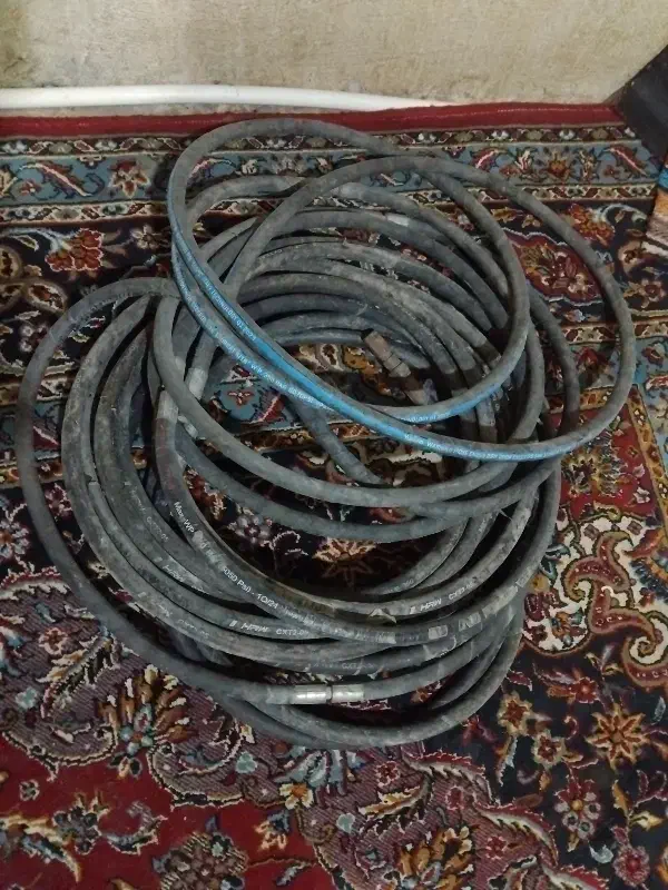 حدودا بیست متر شلنگ باد|ابزارآلات|بروجرد, |دیوار