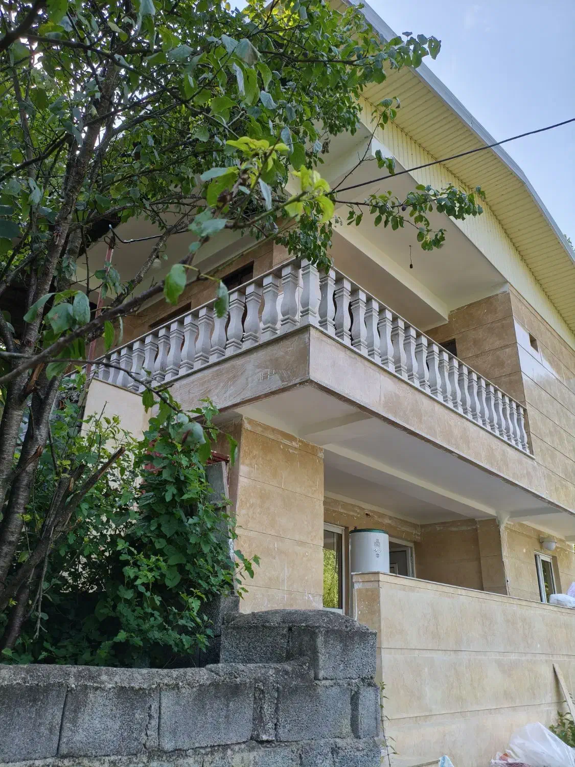 ویلا اجاره ای با ویو جنگل|اجارهٔ کوتاه‌مدت ویلا و باغ|گلوگاه بابل (گلیا), |دیوار