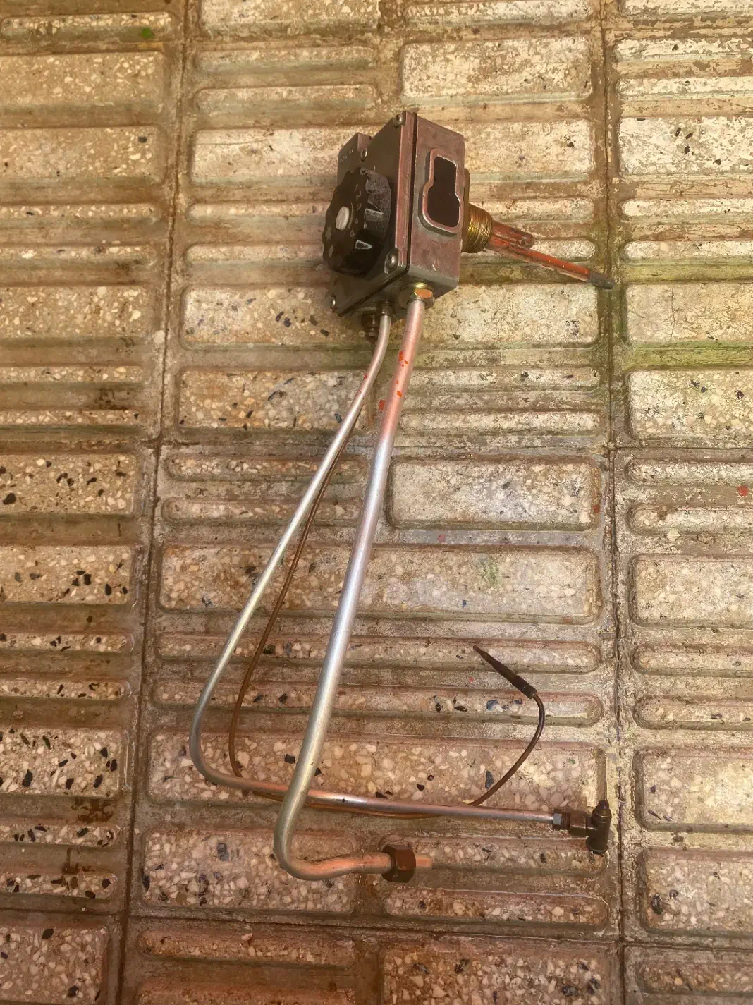 رادیاتورآبگرمکن زمینی|آبگرمکن، پکیج، شوفاژ|پاکدشت, پاکدشت (مامازند)|دیوار