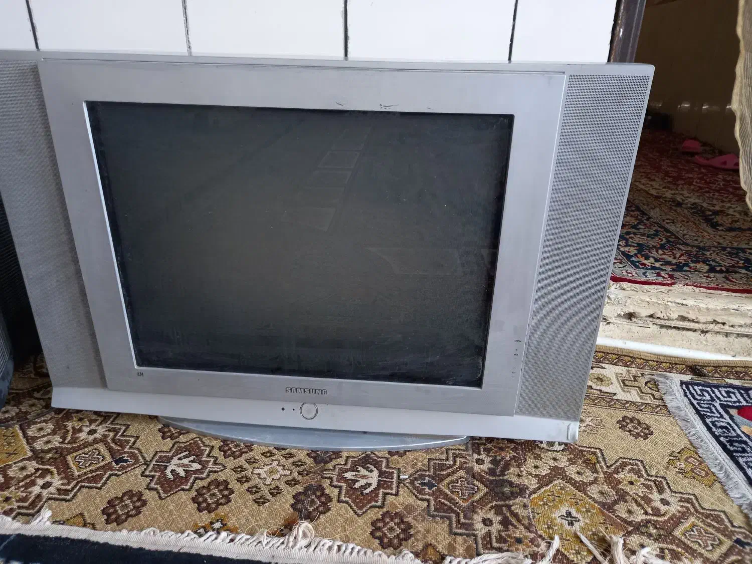 تلویزیون۲۹اینچ|تلویزیون و پروژکتور|الیگودرز, |دیوار