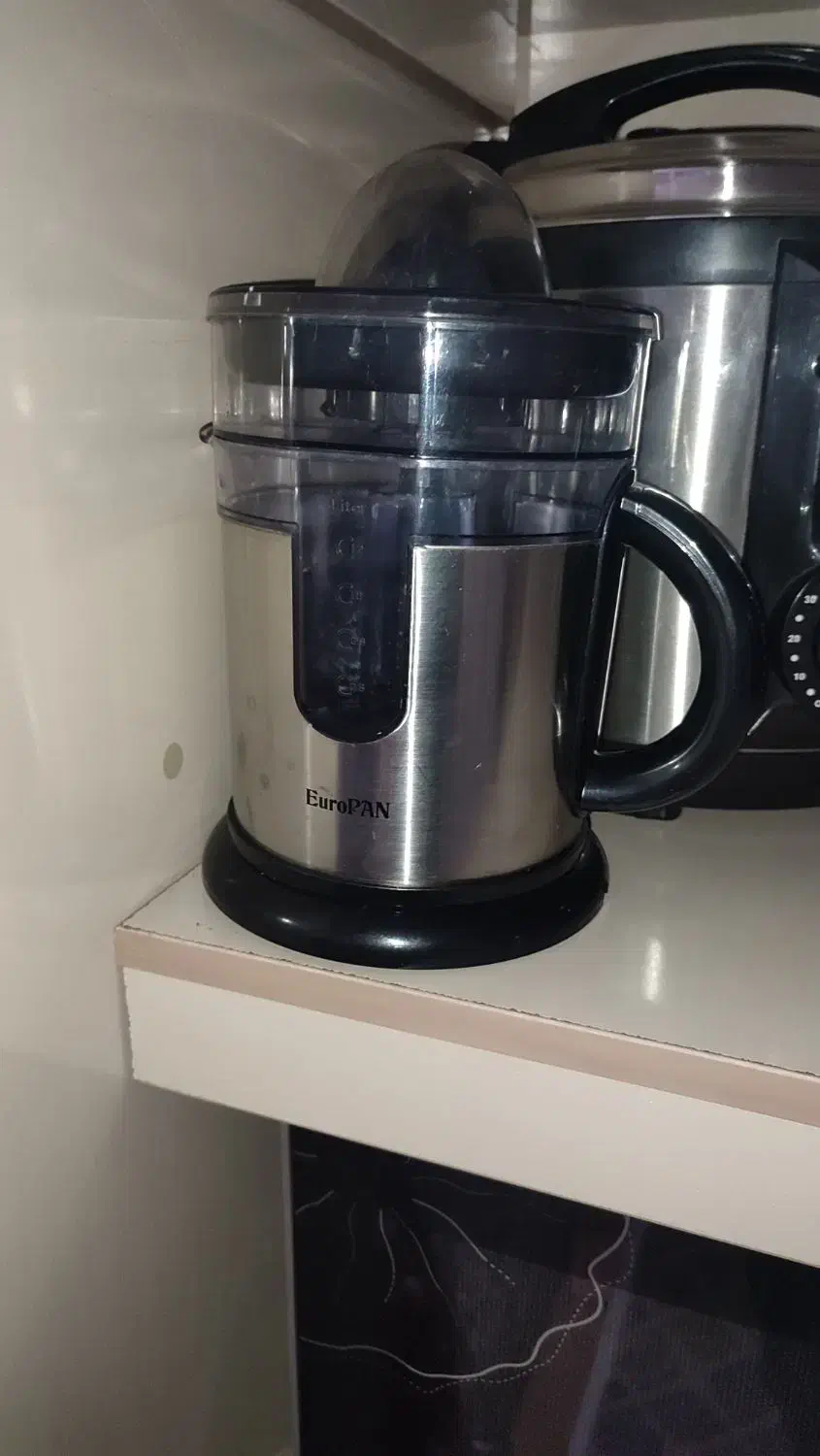 آب مرکبات گیر|آبمیوهگیر و آبمرکباتگیر|سقز, |دیوار