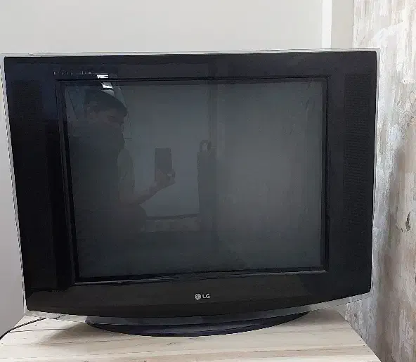 تلویزیون رنگی مارک ال جی|تلویزیون و پروژکتور|مشهد, شاهد (شهرک غرب)|دیوار