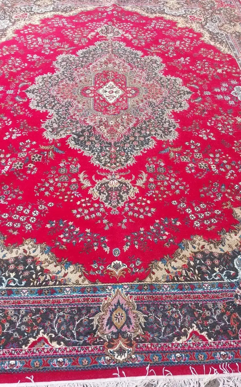 فرش ۷۰۰ شانه ۱۲متری و قرمز ۱۲|فرش|تبریز, |دیوار