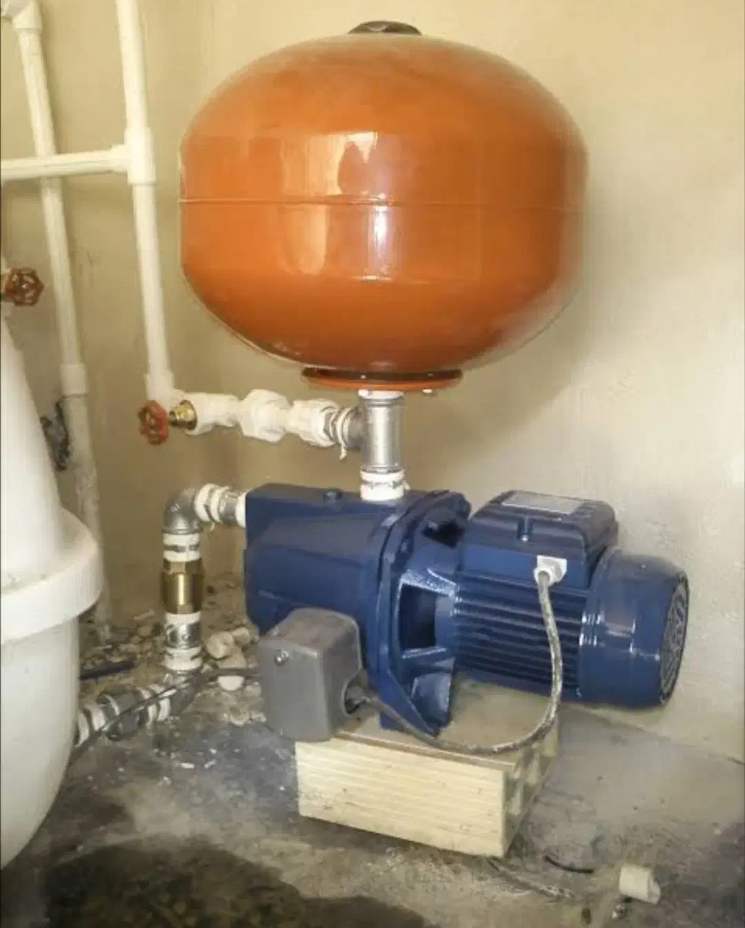 تعمیر پمپ و لوله کشی آب|خدمات پیشه و مهارت|قرچک, زیبا شهر|دیوار