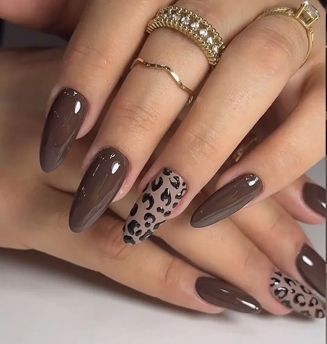 خدمات کاشت ناخن|خدمات آرایشگری و زیبایی|گرمدره, |دیوار