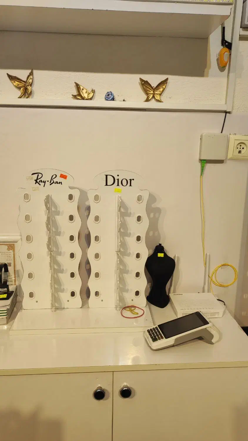 پیشخوان و ویترین|فروشگاه و مغازه|رشت, صفاری|دیوار