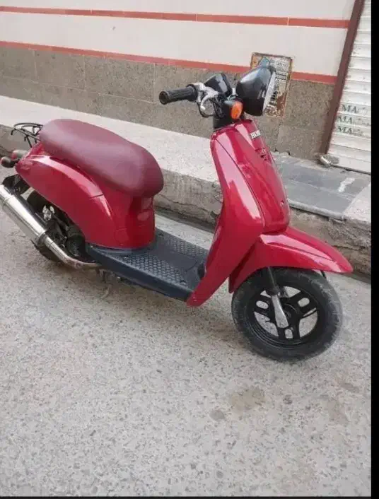 موتور|موتورسیکلت|رباط‌کریم, رباط‌کریم|دیوار