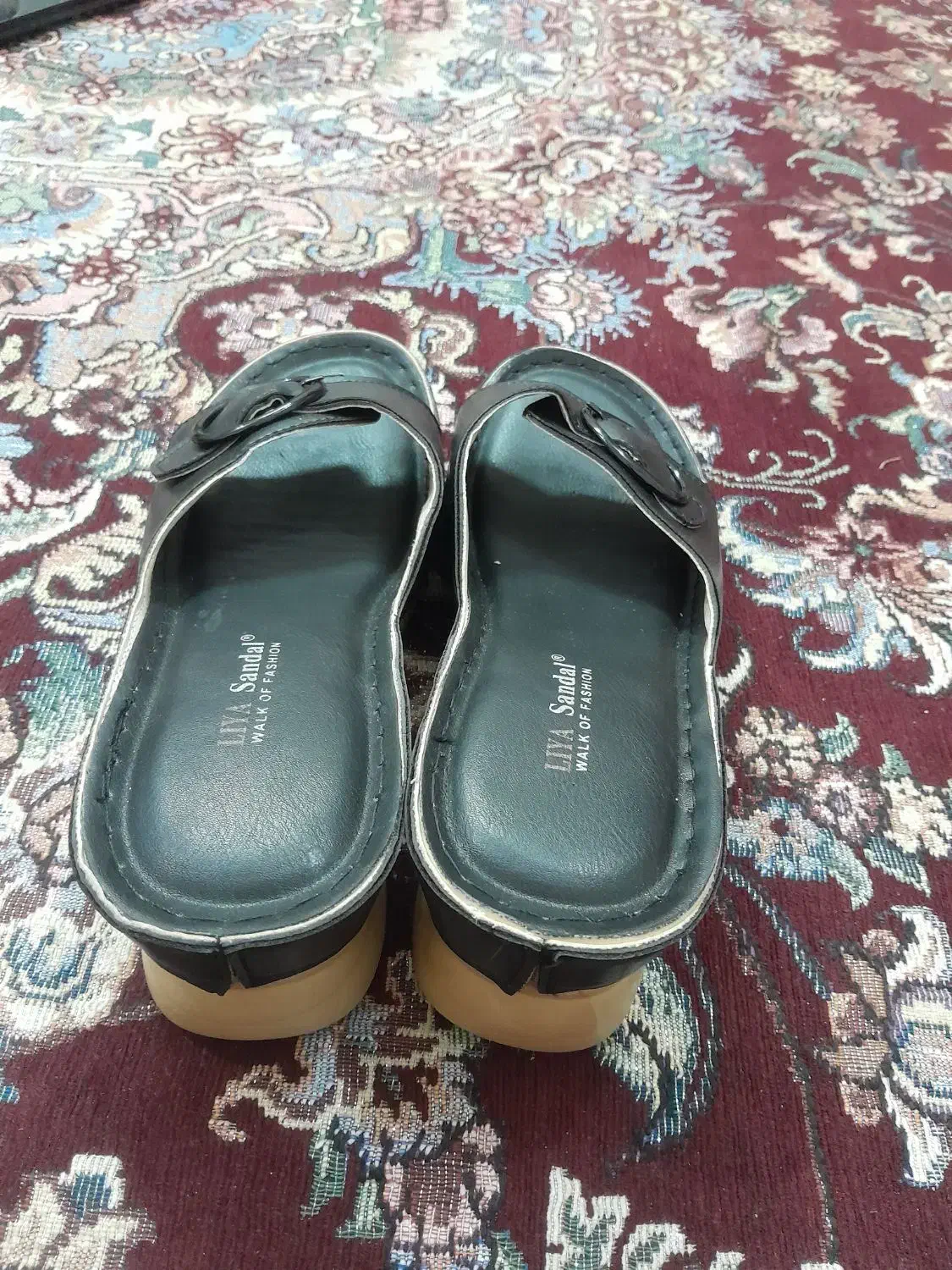 دمپایی درحد نو تمیز هست شماره ۴۰ هست|کیف، کفش، کمربند|خرمشهر, |دیوار