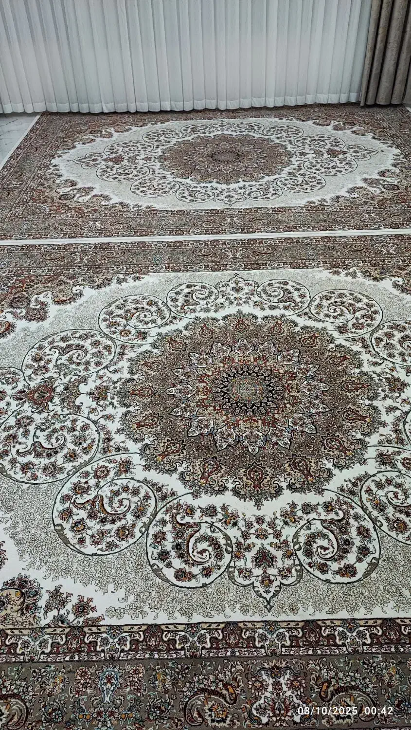 قالب ۷۰۰ شانه اصل تراکم ۱.۲۰۰|فرش|بانه, |دیوار