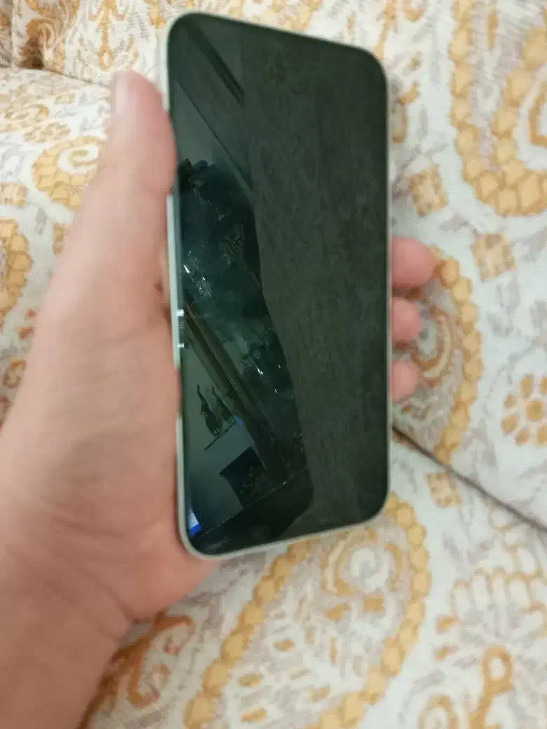 13نرمال سفید در حد باطری۸۸|موبایل|تهران, آسمان|دیوار